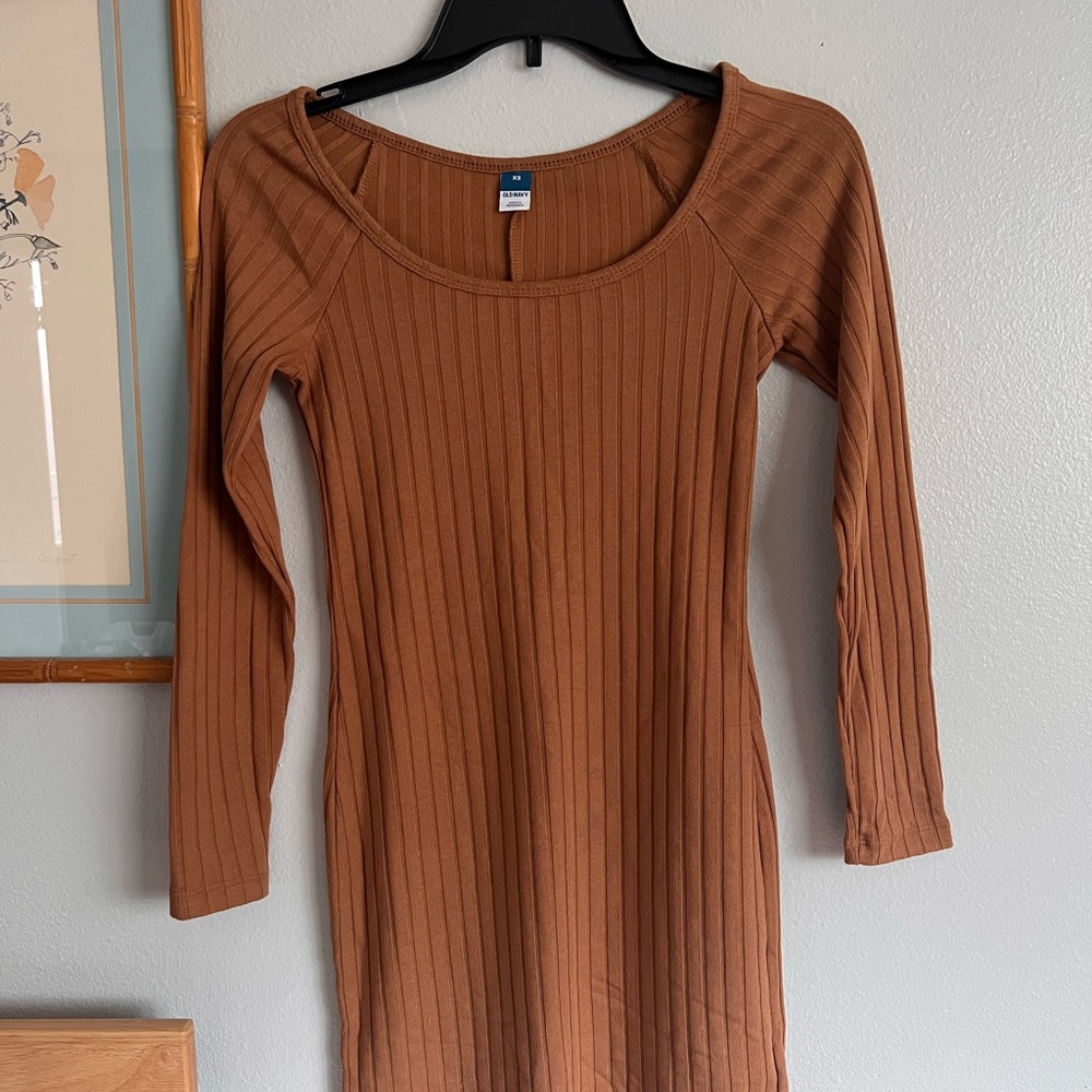 Old Navy Ribbed Long Sleeve Dress in Tan